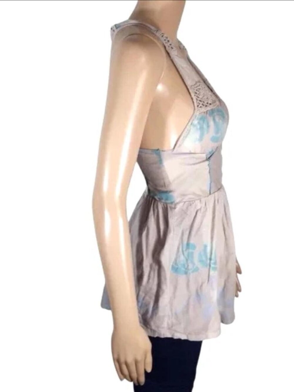Vintage Free People Womens Top Size 0 Gray Boho Smocked Floral Lightweight - Picture 2 of 4